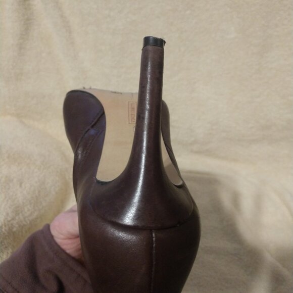 Vince Camuto “Cloey” brown leather ankle boots 7.5 - Picture 9 of 12